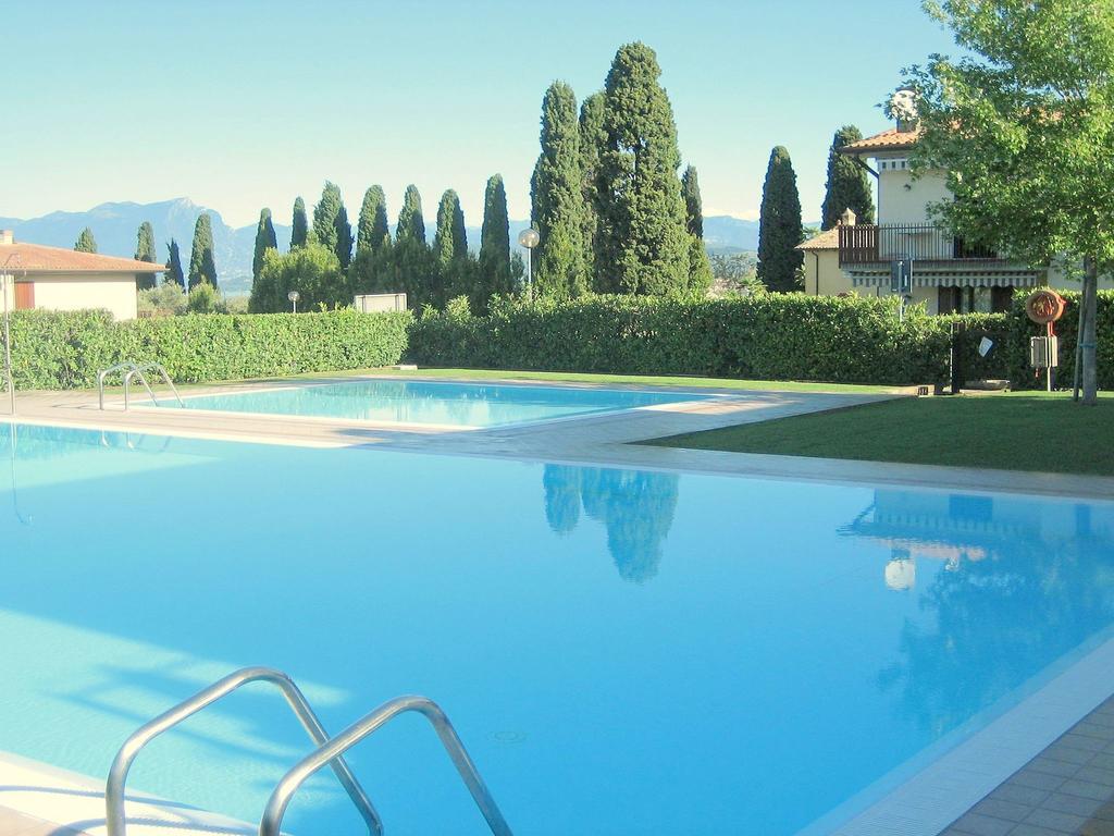 Belvilla By Oyo Enticing Holiday Home With Pool Lazise Kültér fotó