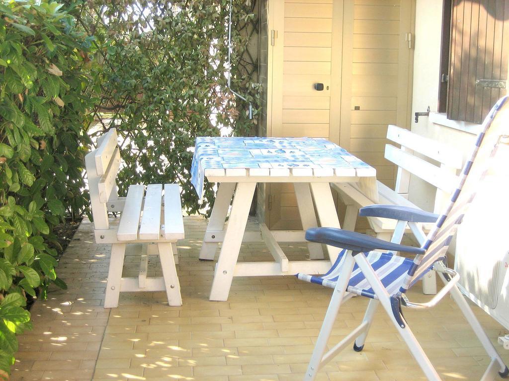 Belvilla By Oyo Enticing Holiday Home With Pool Lazise Kültér fotó