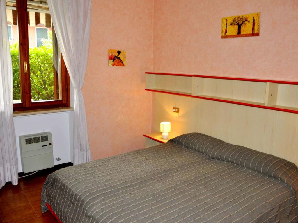 Belvilla By Oyo Enticing Holiday Home With Pool Lazise Kültér fotó