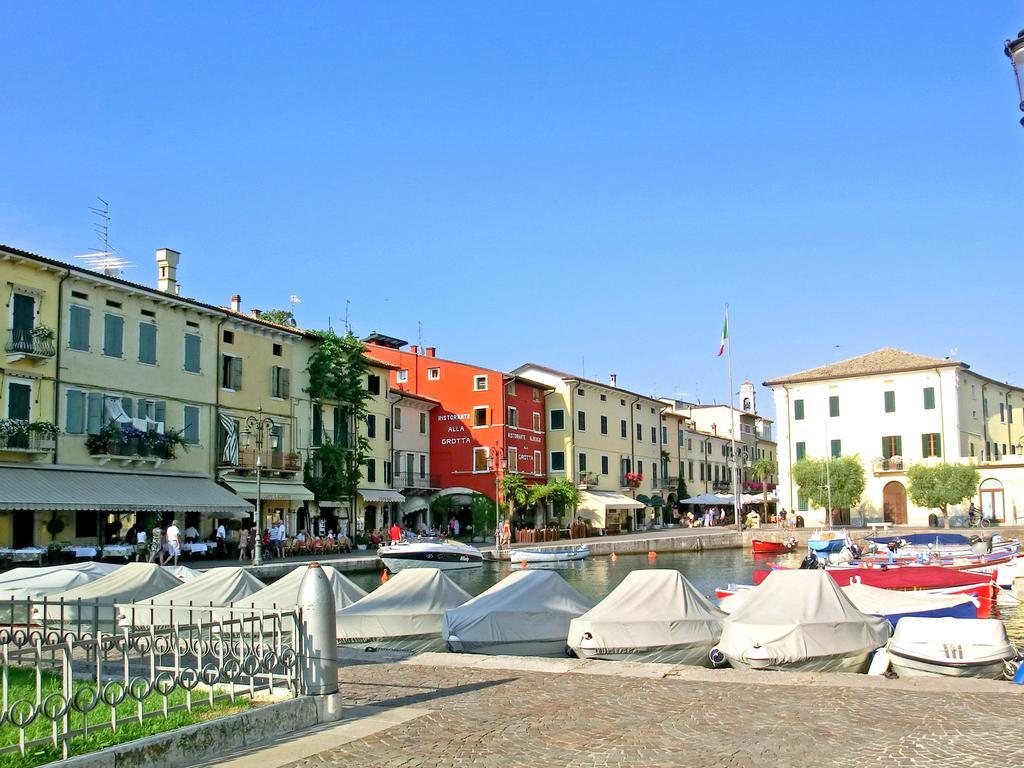 Belvilla By Oyo Enticing Holiday Home With Pool Lazise Kültér fotó