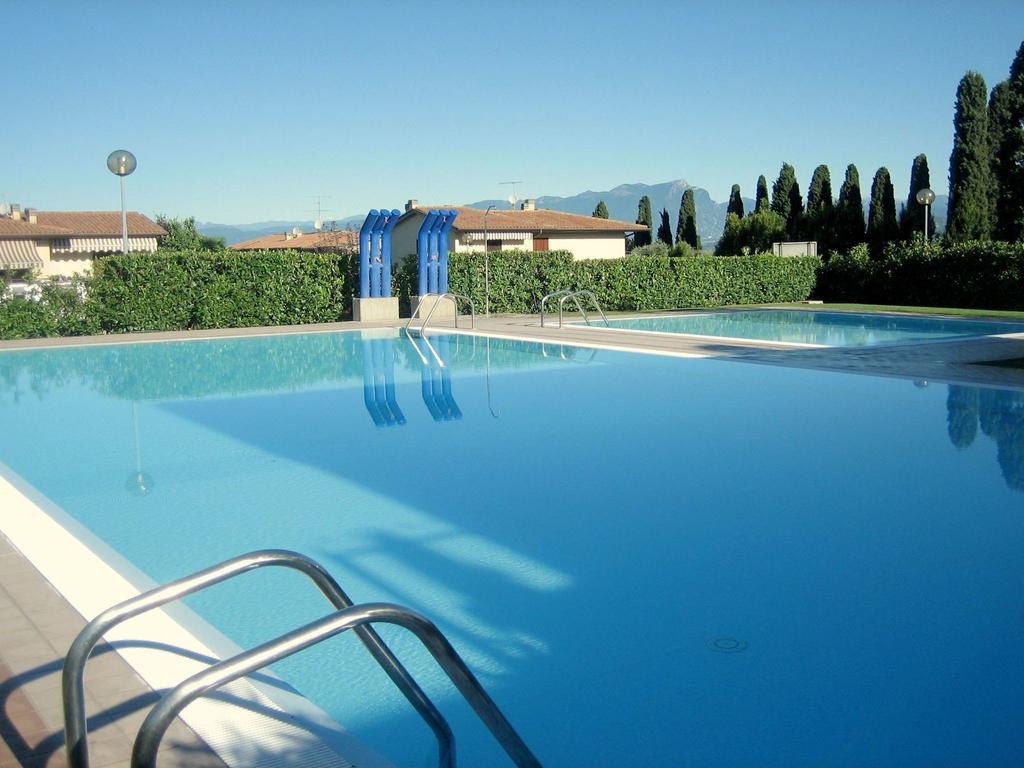 Belvilla By Oyo Enticing Holiday Home With Pool Lazise Kültér fotó